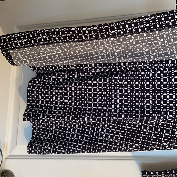 Banana Republic Petite Wrap Shift Dress with Bow Blue, White and Navy Pattern XS - Picture 5 of 6